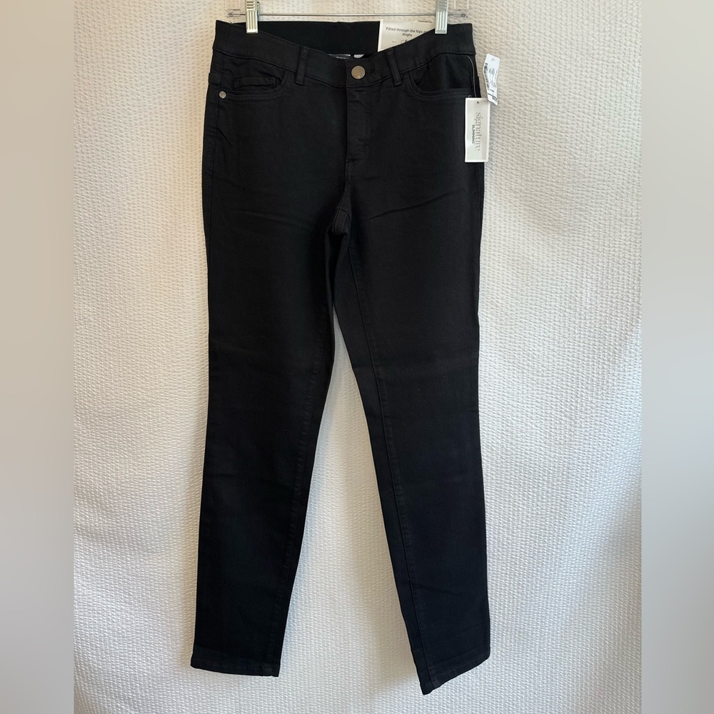 Christopher & Banks Black Signature Slimming Tapered Jeans Size 4 Long NWT